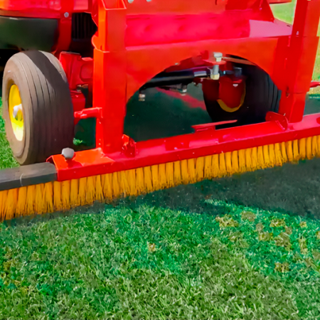 Turf Maintenance 11 maquina1